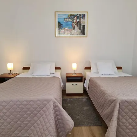 Celic With Terrace Apartament Biograd Na Moru